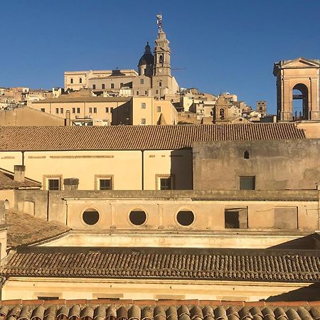 Bed and Breakfast Il Piccolo Attico Caltagirone Exteriér fotografie