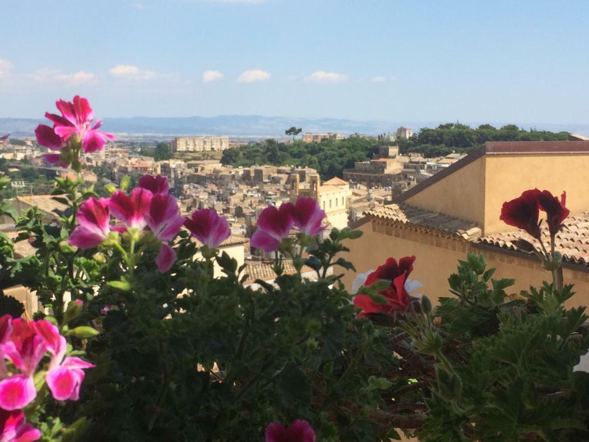 Bed and Breakfast Il Piccolo Attico Caltagirone Exteriér fotografie